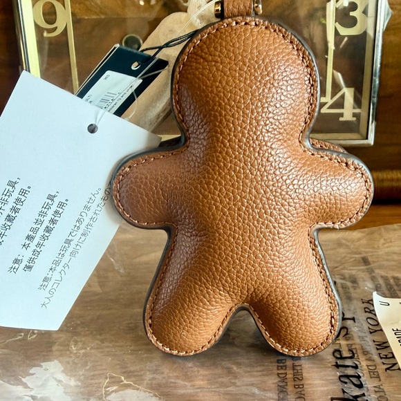 ❤️Authentic NWT Kate Spade Gingerbread Man Leather Bag charm❤️ - Picture 4 of 13